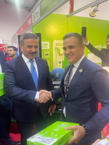 photo 5339115618965770843 y